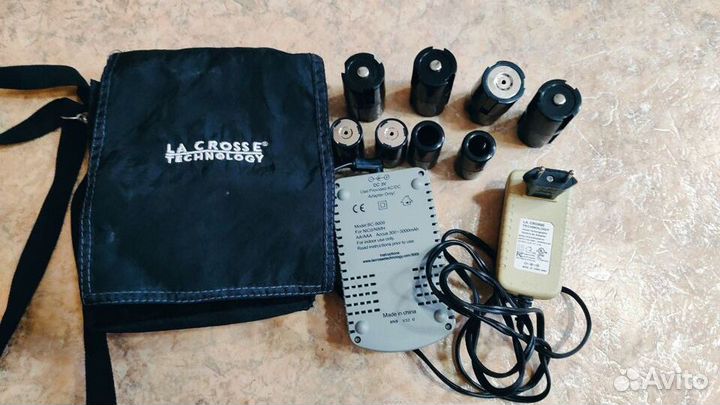 Зарядное для AA AAA NiMH NiCd La Crosse BC-9009