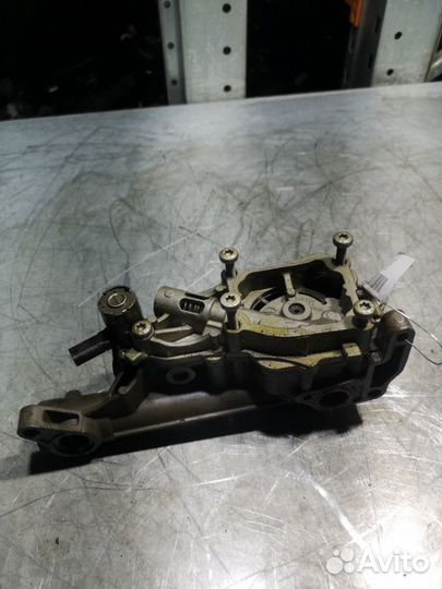 Насос масляный Mercedes Cla C117 M270 1.6 turbo