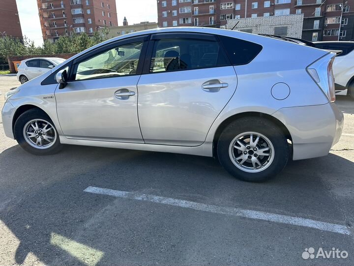 Toyota Prius 1.8 AT, 2012, 260 076 км