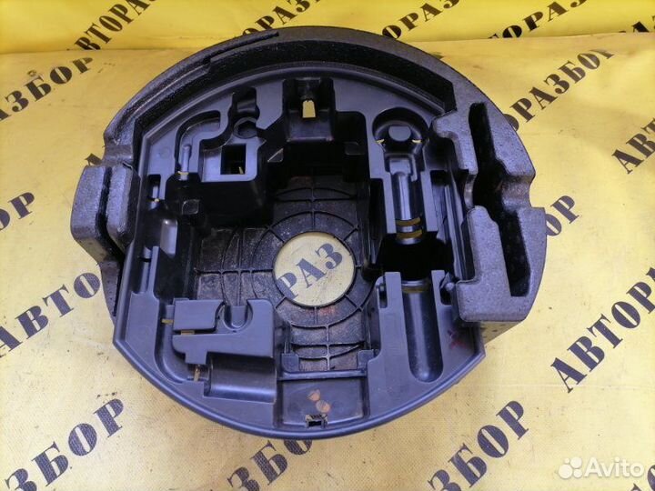 Ящик для инструмента Peugeot 3008 2010-2016 1.6