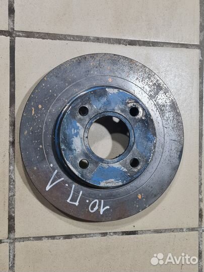 Передний тормозной диск Ford Focus 1 седан