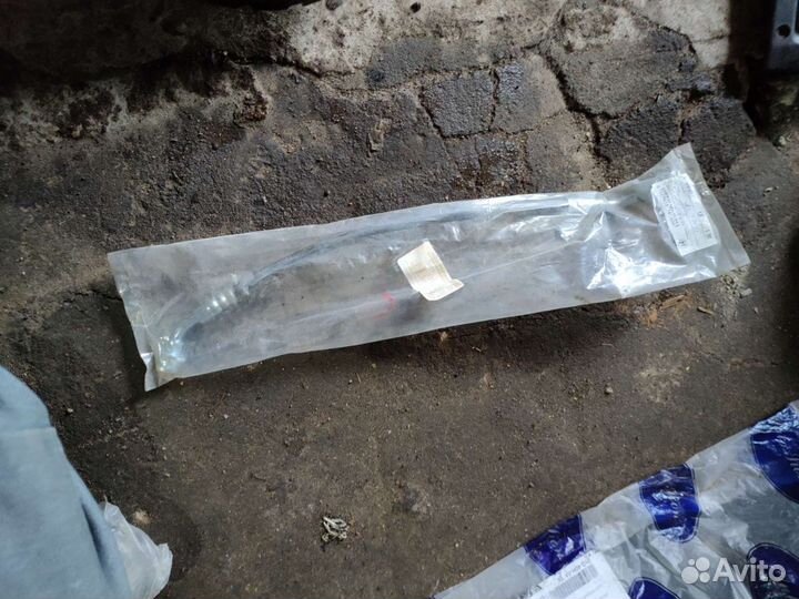 J3701067 тормазной шланг на nissan левый