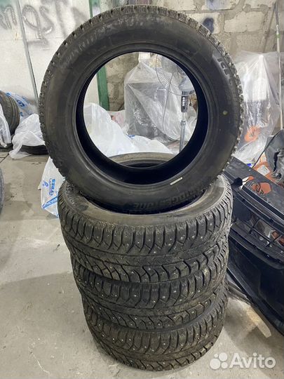 Bridgestone Ice Cruiser 7000S 205/55 R16 91T