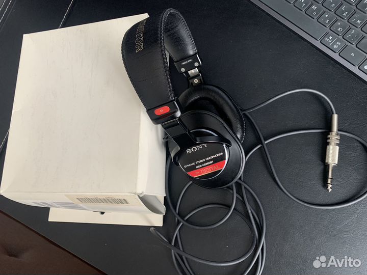 Наушники мониторные Sony MDR-CD900ST