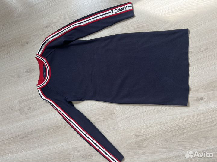 Платье оригинал tommy hilfiger xs