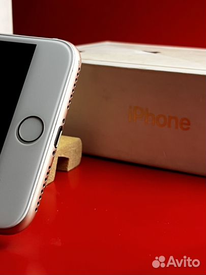 iPhone 8 Plus, 64 ГБ