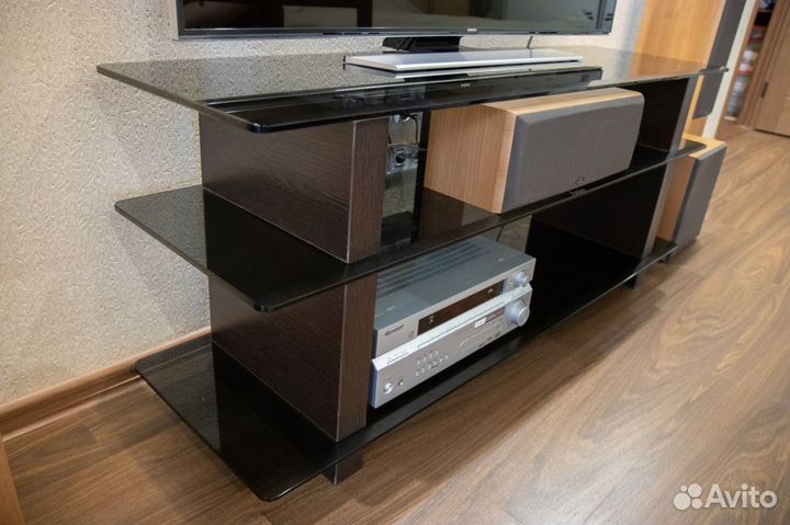 Стеклянная тумба под тв телевизор
