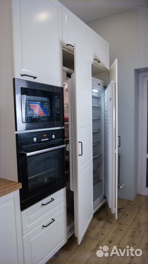 Кухня новая угловая