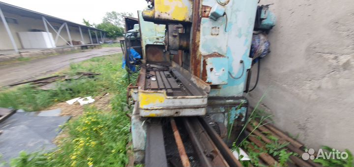 Плоскошлифовальный станок 3Б722