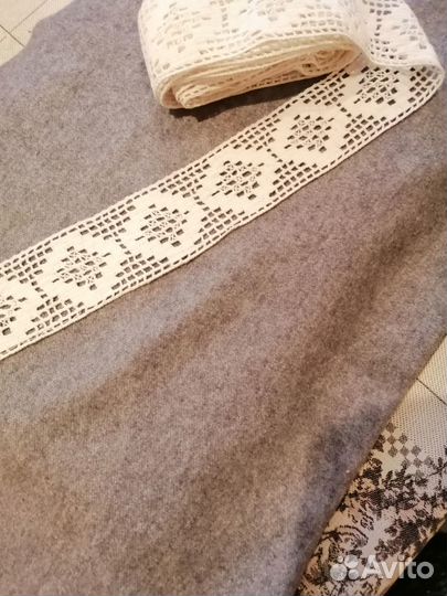 Кружево на батисте
