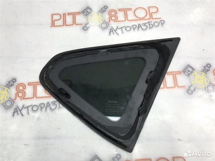 Стекло багажника левое Nissan Qashqai (J10) 2006