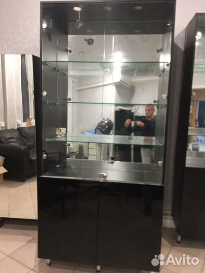 Продам витрину