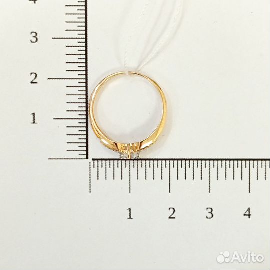 Золотое кольцо с фианитом 17р