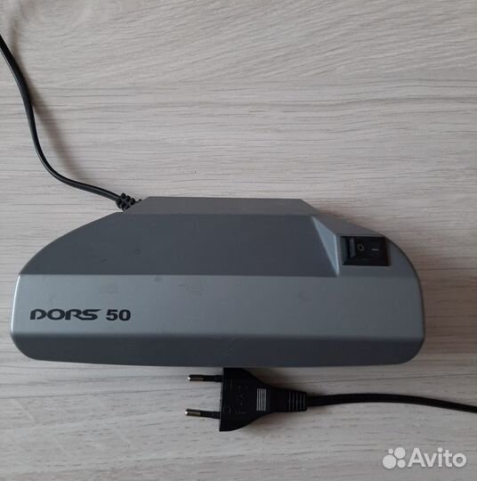 Детектор банкнот dors 50