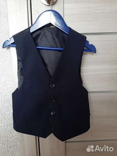 Продам пиджак и жилет для мальчика