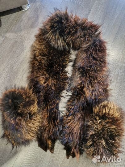 Меховой воротник и манжеты