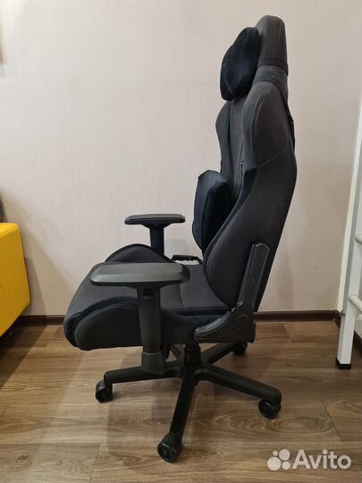 Игровое кресло AndaSeat T-Pro 2