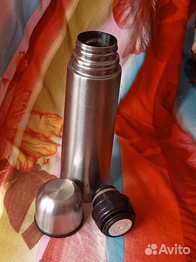 Термос 0.5 л из нержавеющей стали с переноской