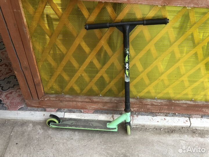 Трюковой самокат