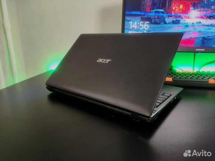 Отличный Ноутбук Acer 5560G