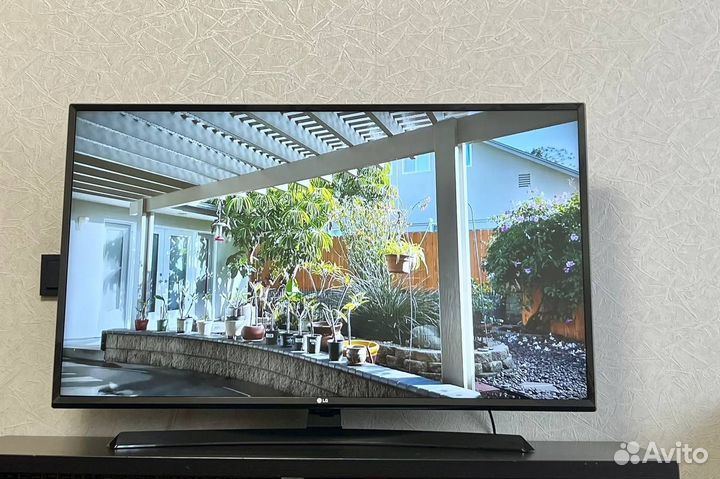 Телевизор LG 43”, Wi-Fi, SmartTV