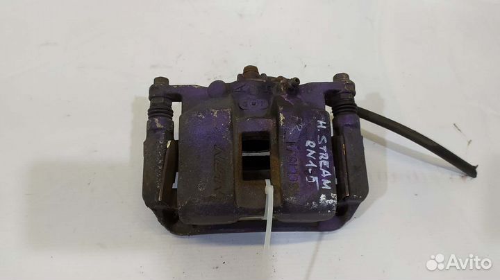 Суппорт тормозной honda Stream RN1-5 00-05 передни