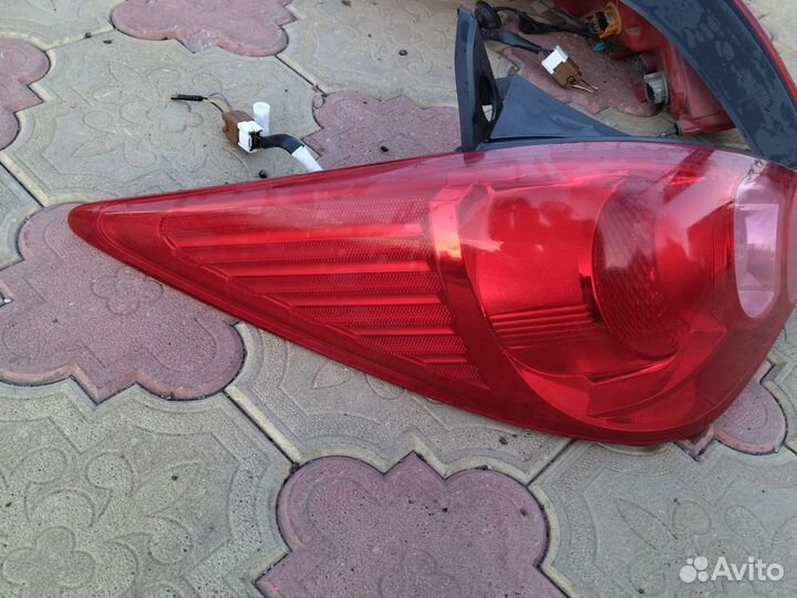 Фары задние