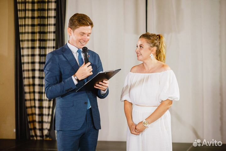 Ведущий, тамада