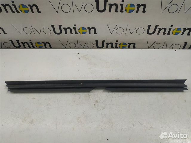 Уплотнитель стекла переднего правого внутренний