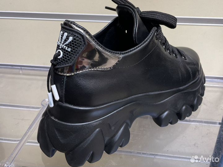 Ботинки женские