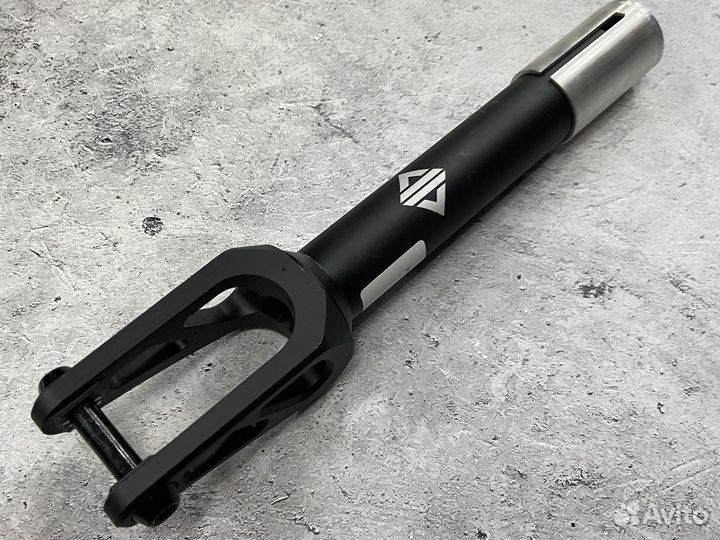 Вилка Drone Majesty Hic/SCS Black