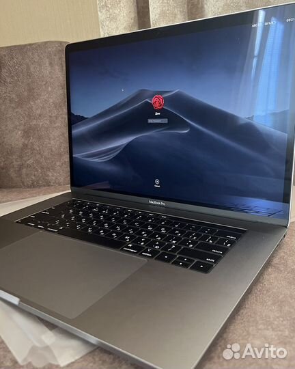 Apple MacBook Pro 15 2019 i9 2,4 32gb Vega 20