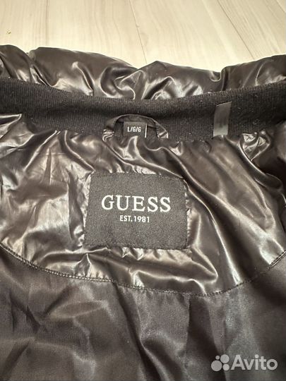 Куртка женская guess