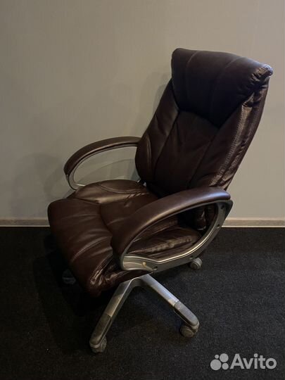 Компьютерное кресло