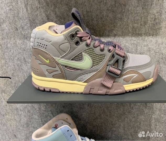 Nike air trainer 1 sp