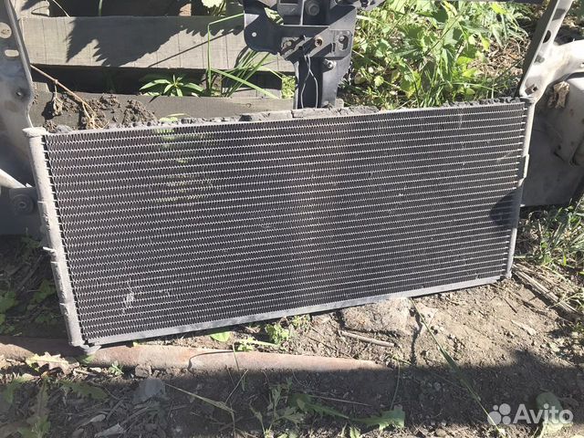 Радиатор кондиционера на nissan sunny FB14