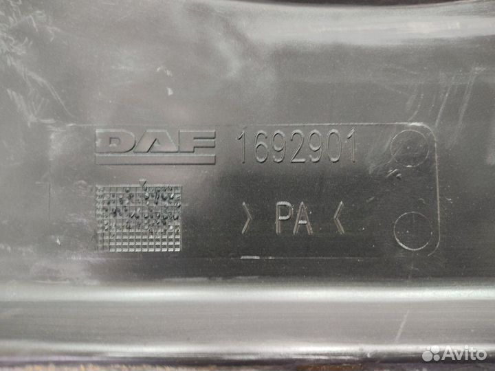 1692901 Диффузор радиатора Daf XF105