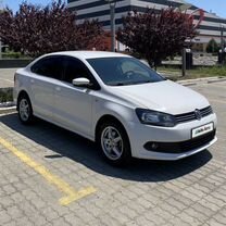 Volkswagen Polo 1.6 MT, 2013, 220 000 км, с пробегом, цена 530 000 руб.
