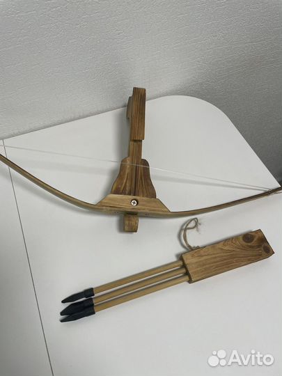 Игрушка-арбалет