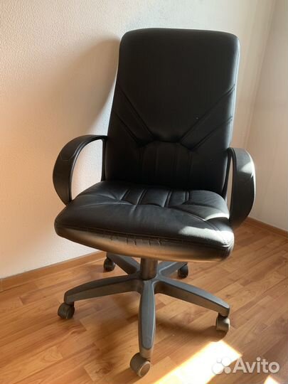 Компьютерное кресло