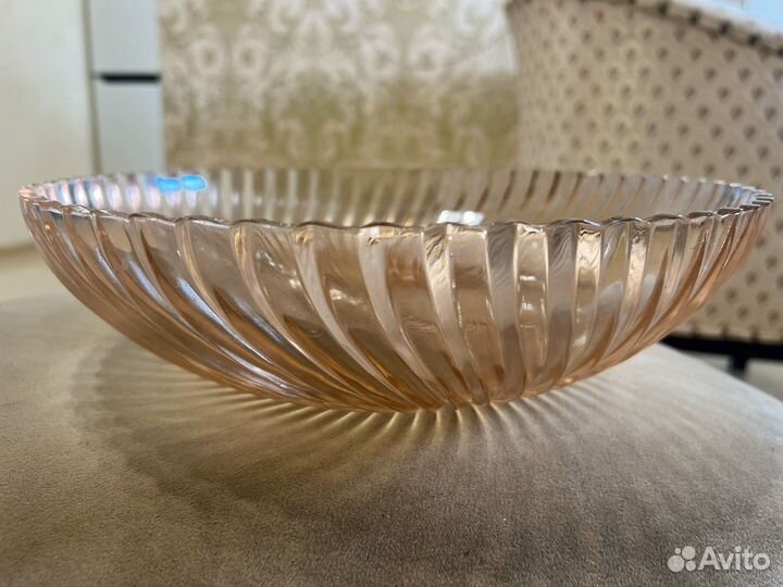 Ваза для фруктов цветное стекло