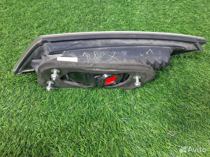 В наличии: Фонарь левый на Honda Civic 8