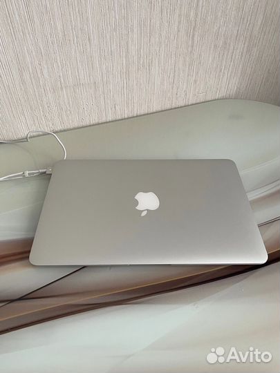 MacBook Air 11