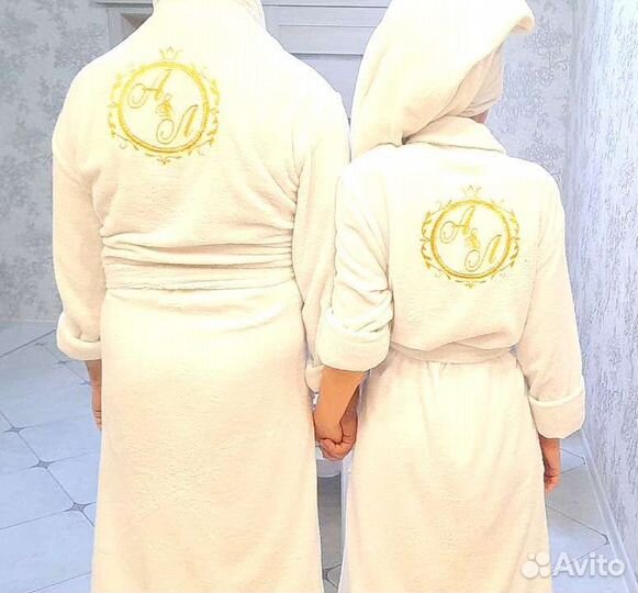 Халаты махровые с вышивкой