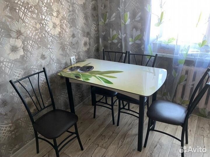 Стулья кухонные 2 шт