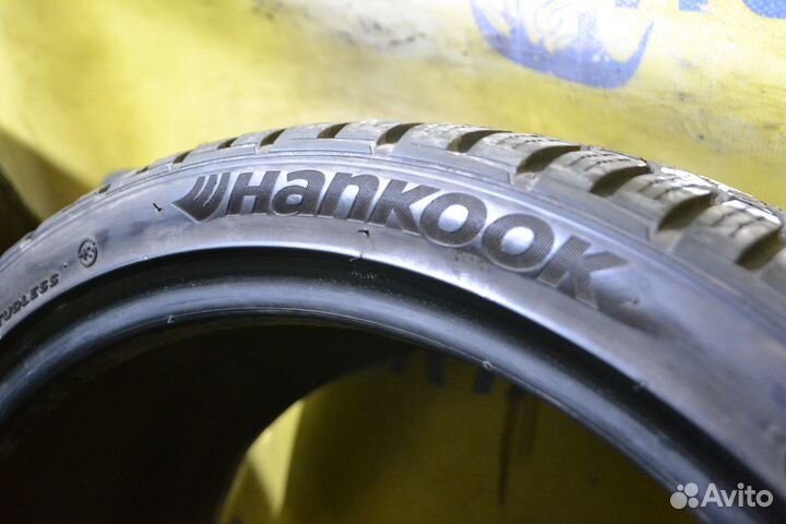 Hankook Winter I'Cept Evo2 W320 235/35 R19