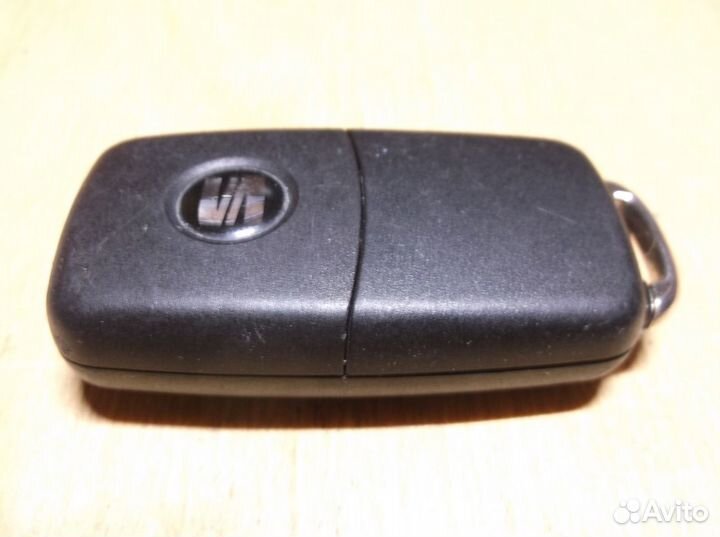 Сеат выкидной чип ключ 3 кнопки