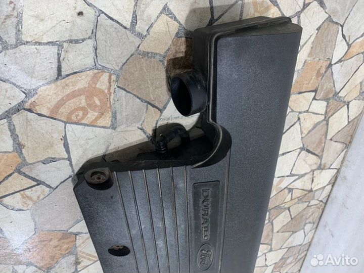 Корпус воздушного фильтра Ford Fusion хэтчбэк 1.4