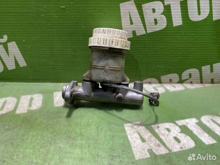 Главный тормозной цилиндр Mitsubishi Lancer 6 C61A