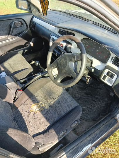 Nissan bluebird u14 в разбор